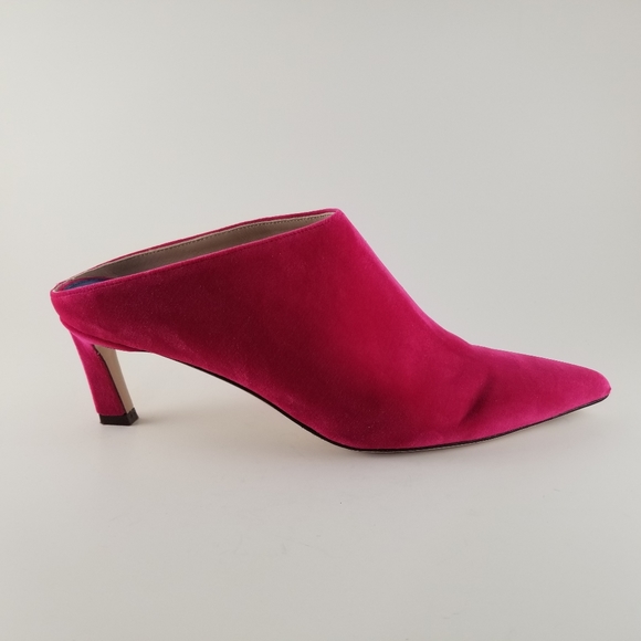 STUART WEITZMAN Mira Mules - Picture 1 of 8